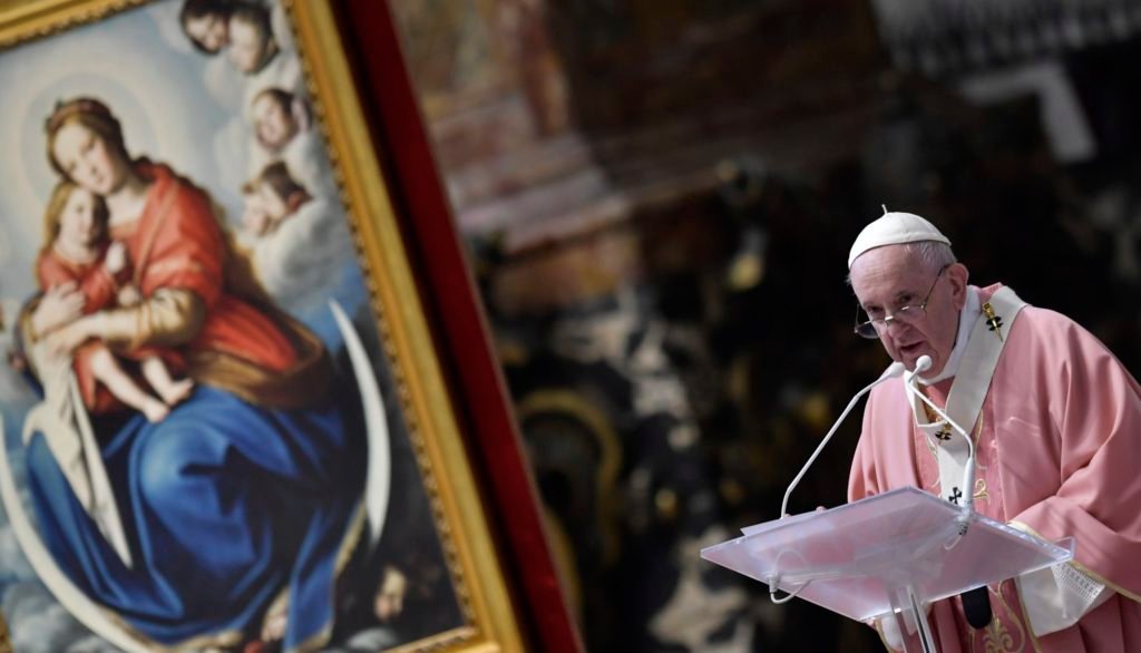 audiencia virgen maria