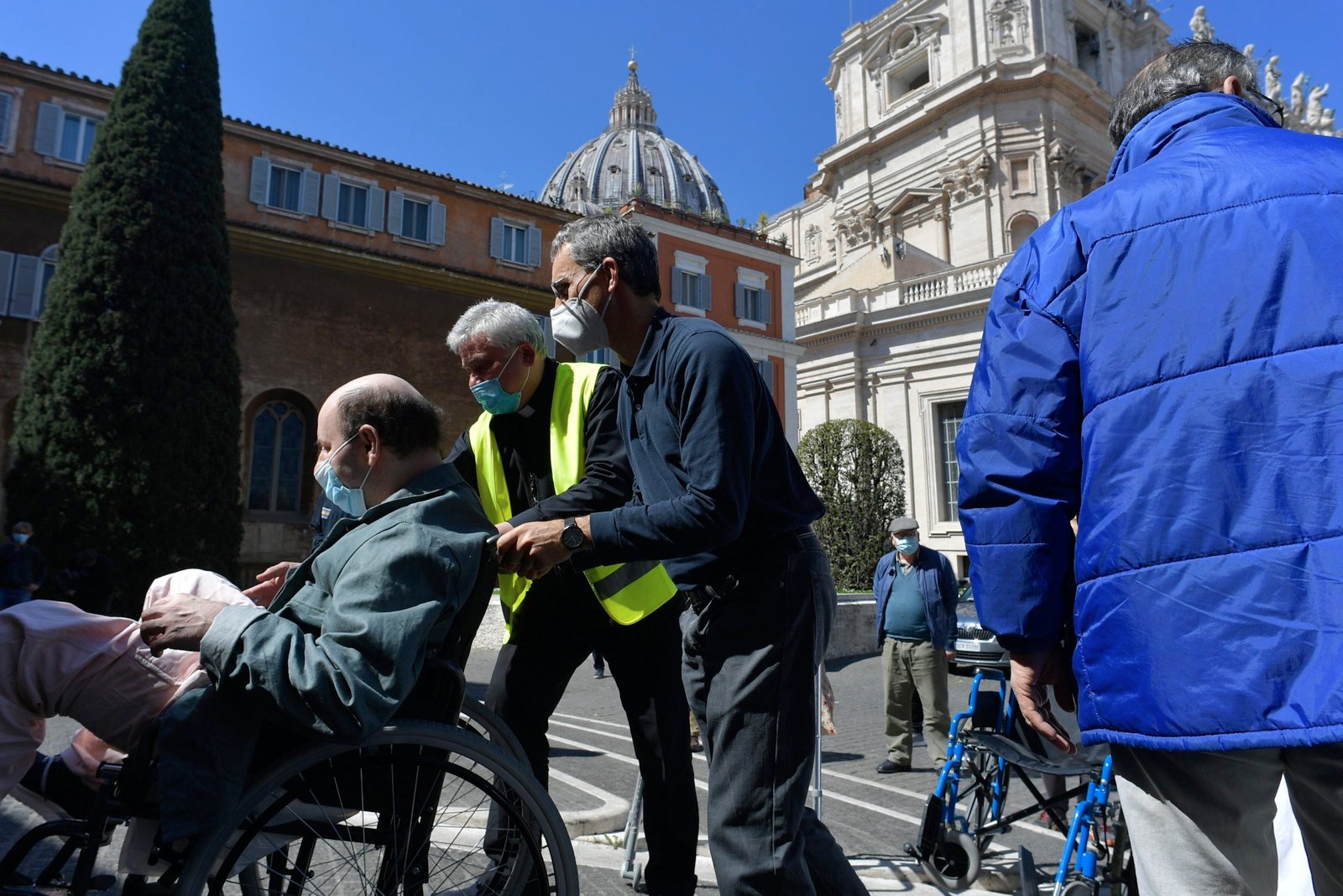 vacuna en vaticano