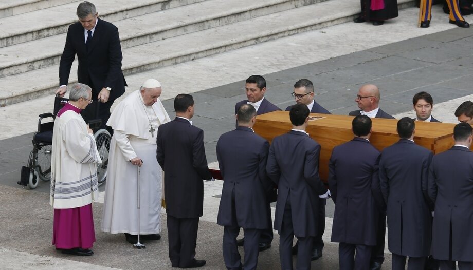 Funeral Benedicto