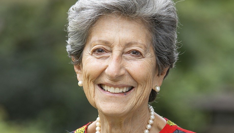 Flaminia mujer