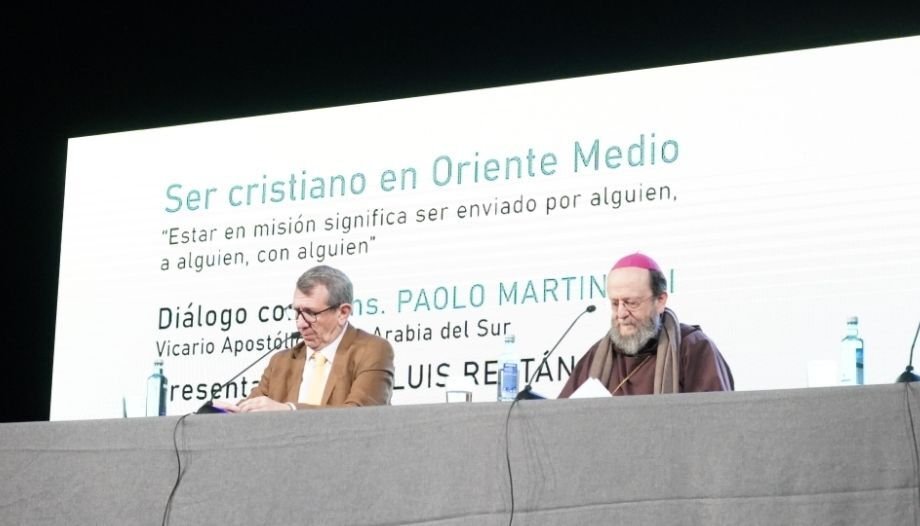 E·l obispo Martinelli en un coloquio de Comunión y Liberación. Enero 2025.